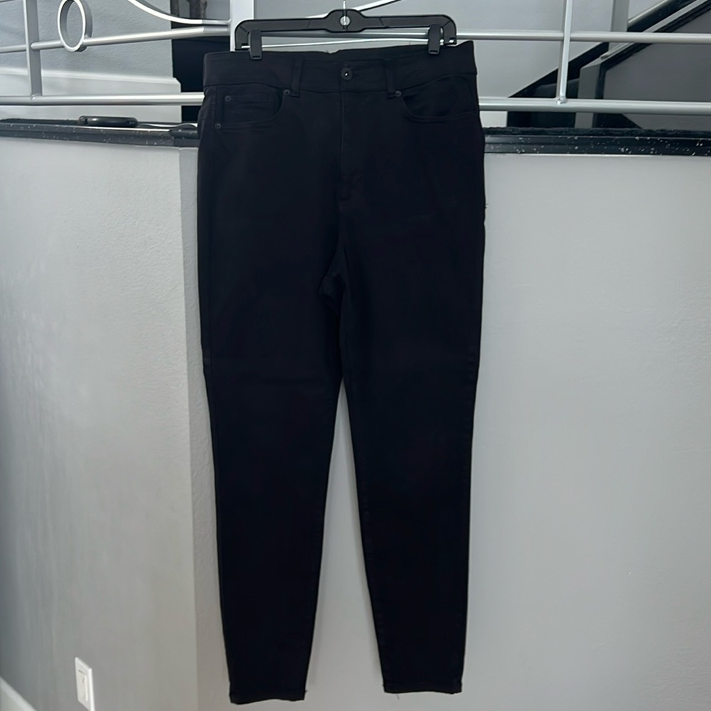 INC Sculping fit skinny jeans size 16/33